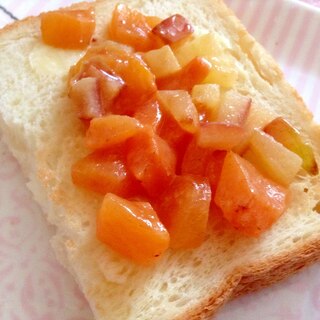 柿とりんごの“マヨシナモン"トースト